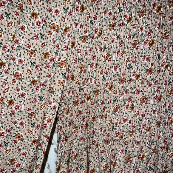 Like New long Sleeve Top - Picture 3 of 4